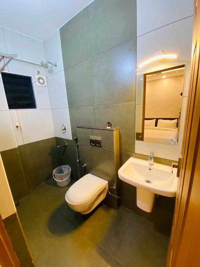 Hotel Nujoom Rooms & Apartments Kochi Eksteriør billede
